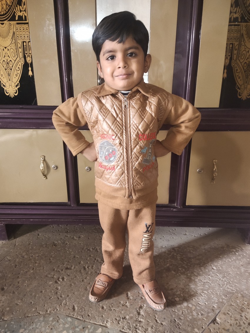 Baby's modern style clothes and different style of standing