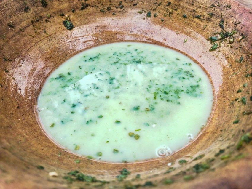 Green chili chatni (Raita) use for Burgers, Samosas, Pakora etc..