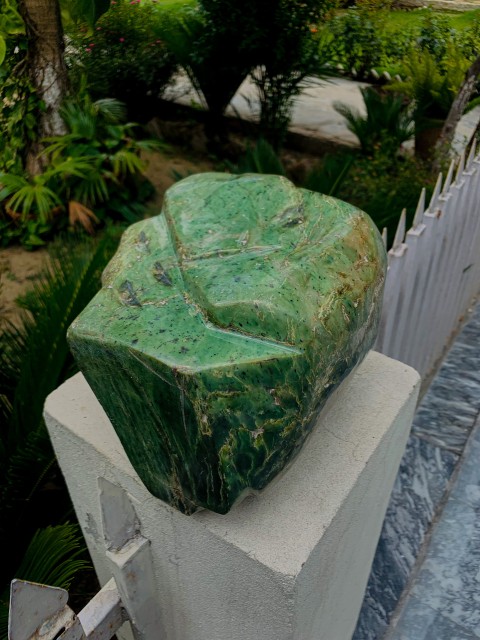 Green Jade Raw Stone