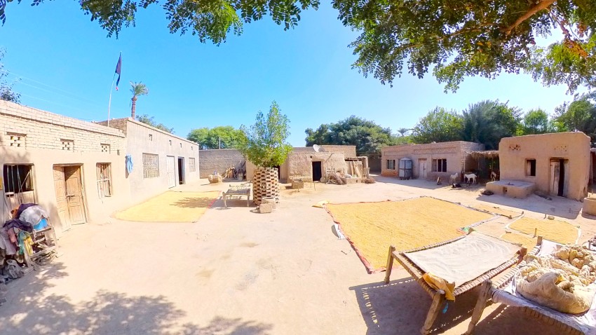 Simple Village Life of DG Khan, Punjab, Pakistan #simplelifestyle #villagelife #desimahol #mudhome #DeraGhaziKhan #photography #rahatamir