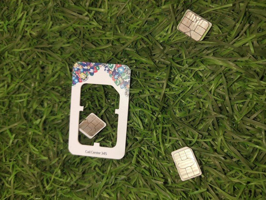 Three sim network of different companies in Pakistan